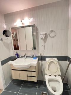 Studio Apt with Free breakfast at Centarus - 2