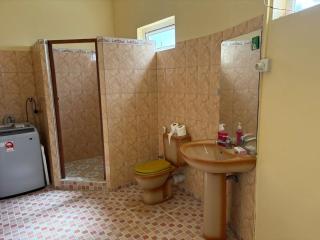 Cascade Retreat - Henrietta - 1