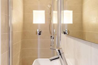 Studio in a grand Victorian townhouse - 3