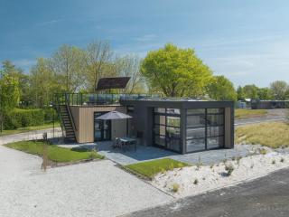 MarinaPark Beach Resort Soal - 6