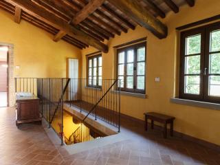 Beautiful farmhouse with swimming pool - 8