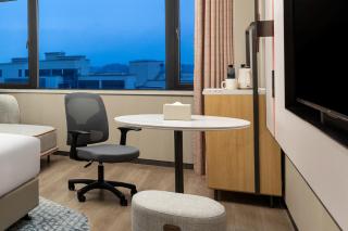 Holiday Inn Express Neijiang High-Tech Zone by IHG - 9