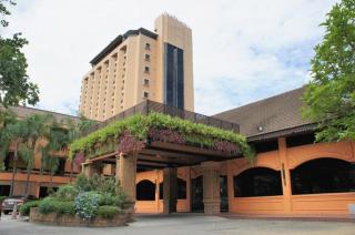 Holiday Garden Hotel - 9