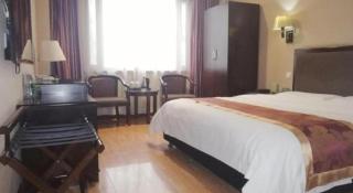 GreenTree Alliance Zhengzhou Railway station West Square Hotel - 2