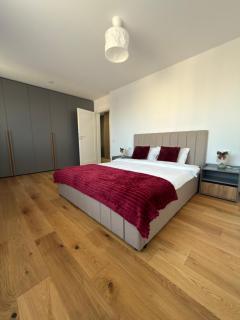 Alpinor Apartments Urban Plaza - 2