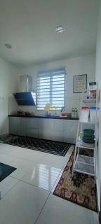 Nia Kasih Homestay - 4