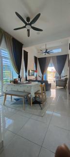 Nia Kasih Homestay - 2