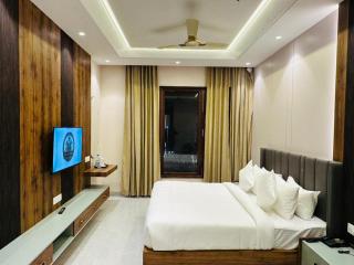 The Sterling Resort - 7