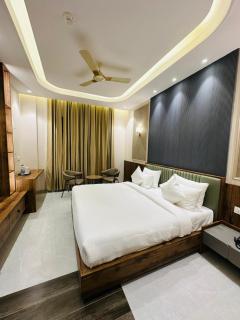 The Sterling Resort - 6