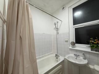 St John's House Isleworth London By Smart Corporate Stays - 1