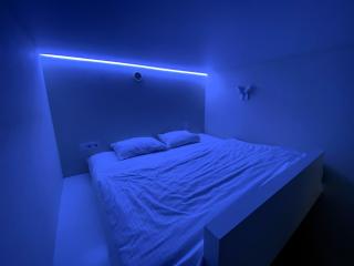 Kyiv Scandi Apartment - 9