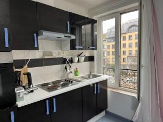 Tiny Central Stay - 0