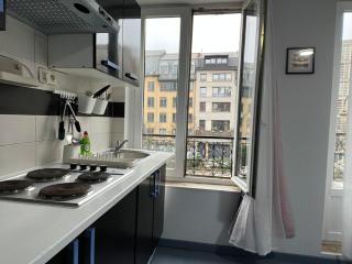 Tiny Central Stay - 1