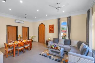 Vaikunth Villa 3-BHK Getaway with Rooftop Pool, Sit-out Area, Jacuzzi, Scenic Lake & Hill Views - 5