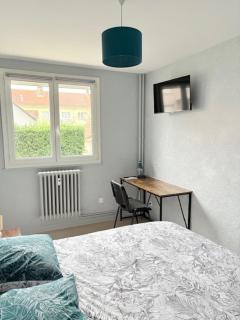 Spacieux logement 3 chambres - calme proche tram - 6