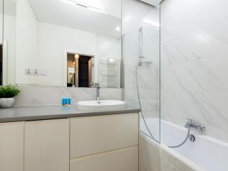 Starowiejska Signature Apartment by BookingHost - 9