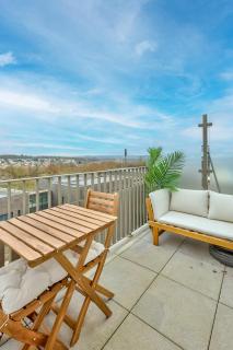Nice 1BR flat with lovely terrace and parking - 9