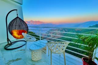 Hotel Lily Woods, Near JW Marriott Mussoorie - A Beautiful Lavish & Luxury Hotel with Mountain View Managed By Lily - 4