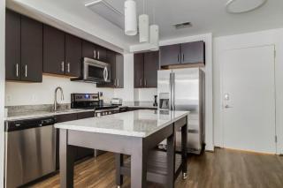 Blueground Woodmont Triangle pool nr Bethesda WDC-893 - 4