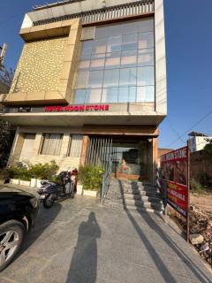 Hotel Moon Stone - 8