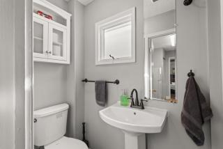 Urban Art Escape in Gordon Sq With King Size Bed - 4