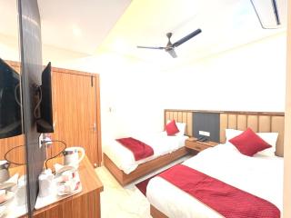 The Gonesh Hotel - 1