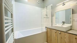 Charmante et récente villa à proximité du centre village - 1