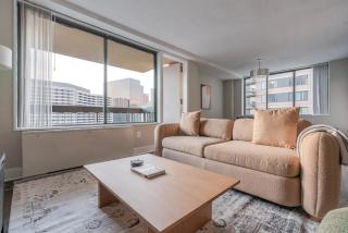 Blueground Crystal City pool nr Pentagon WDC-1170 - 0