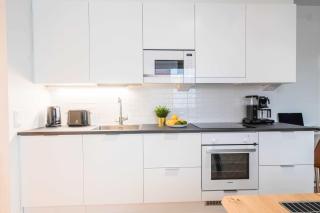 Rahulihomes, Sauna, 2toilets, Best location on Jyväskylä, 65 TV, balcony, Free parking, 6min to City, Paviljonki 1min - 5