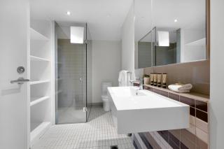 1BR Waterside Luxe Convesso Retreat - 9