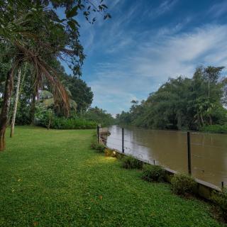 Riverside Private Pool Villa in Kochi - Ohstayz Whispering Grove - 2