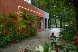 Riverside Private Pool Villa in Kochi - Ohstayz Whispering Grove - 5