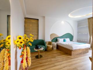 Palette The Moon Hotel by CheckIn Goa - 0