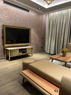 One Bedroom Apartment at Diamond in City - 5