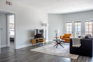 Blueground Westwood balcony nr UCLA LAX-1398 - 7