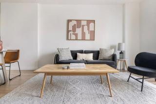 Blueground Little Havana pool nr Coral Gables MIA-128 - 9