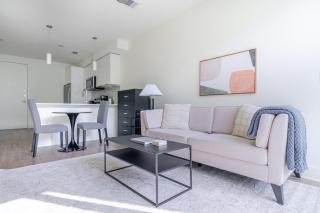 Blueground Brentwood pool nr Zilker Park ATX-317 - 8