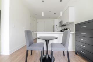 Blueground Brentwood pool nr Zilker Park ATX-317 - 5