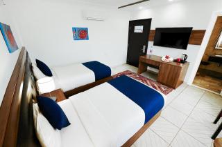 Corner View Hotel - 2