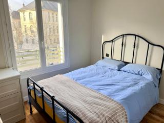 Chambéry Centre - Vue Place & Calme - Chambéry - 4