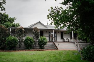 Riverglen Country Escape, Pool & River views - 5