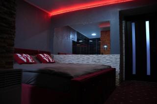 Romantic Mini-Hotel & Photo Space in the Heart of Lviv - 7