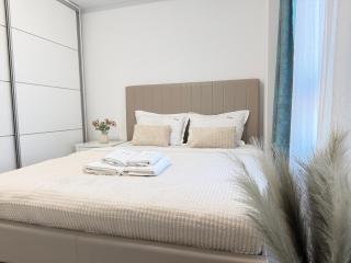 Cozy Rest Nest Ultracentral Iasi Retreat - 9