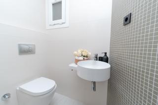 Galata Tower View Apartment with Balcony and Elevator - 3