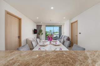 Ozone Сondo Apart Hotel by TropicLook - 6