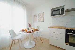 Parking private free - Family cocoon - Quiet - 7 min Tram T5 - 6