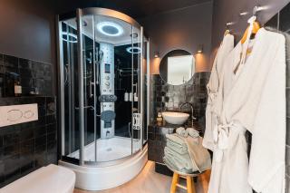 The Gentle Arch Schiphol Amsterdam - 3