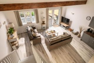 New Market - Modern Stay in Cotswolds with Hot Tub - 5