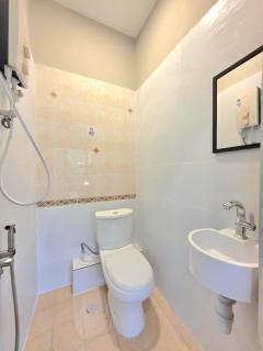 Room at Macalister nearto LohGuanLye Specialists - 2