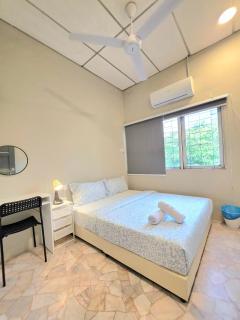 Room at Macalister nearto LohGuanLye Specialists - 6